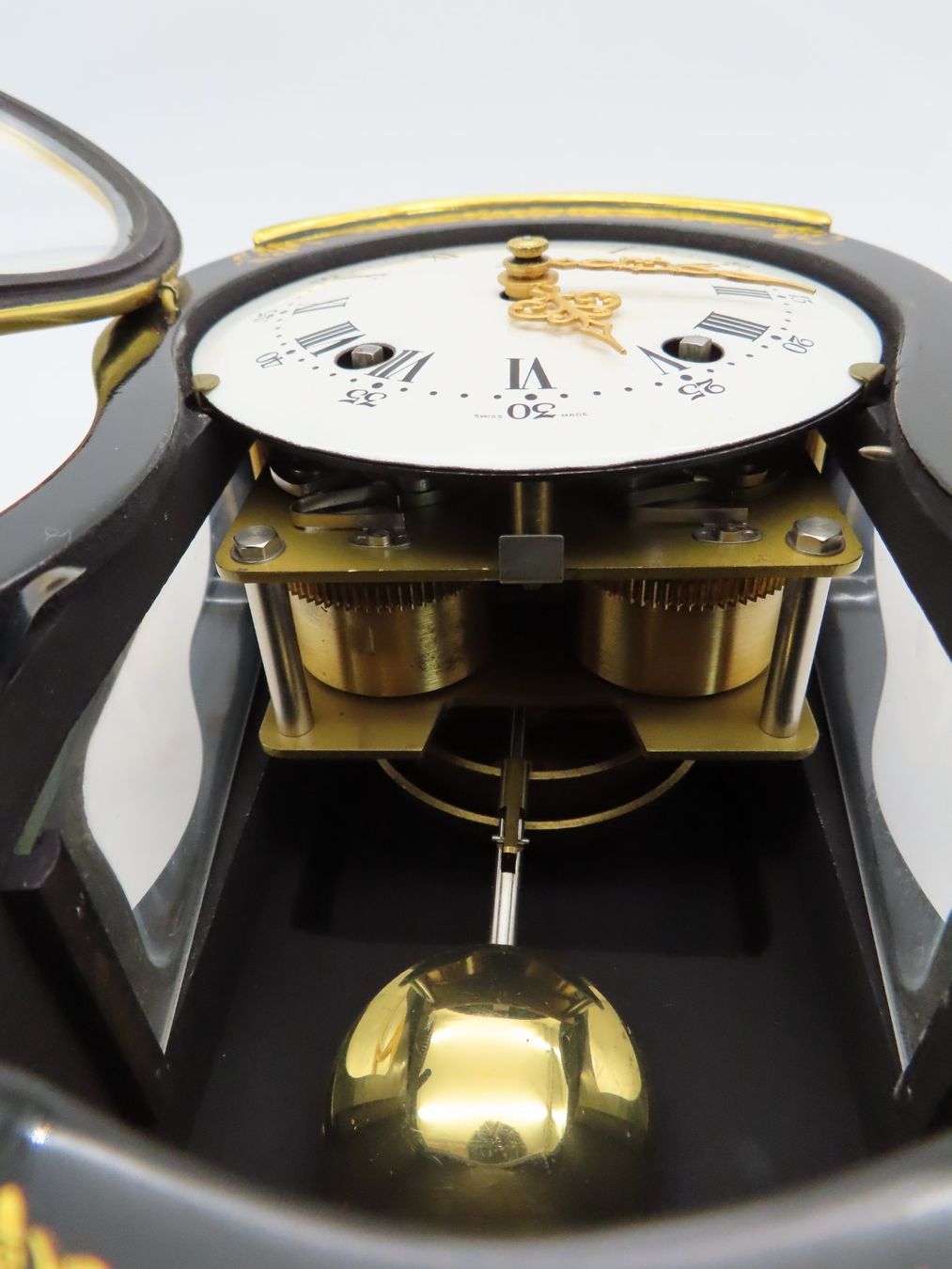 Zenith Orologi da terra & Orologi da parete: Zenith Pendeluhr Schwarz Gold – Usato da Reinach BL venduto da WBZ-Flohmarkt 6