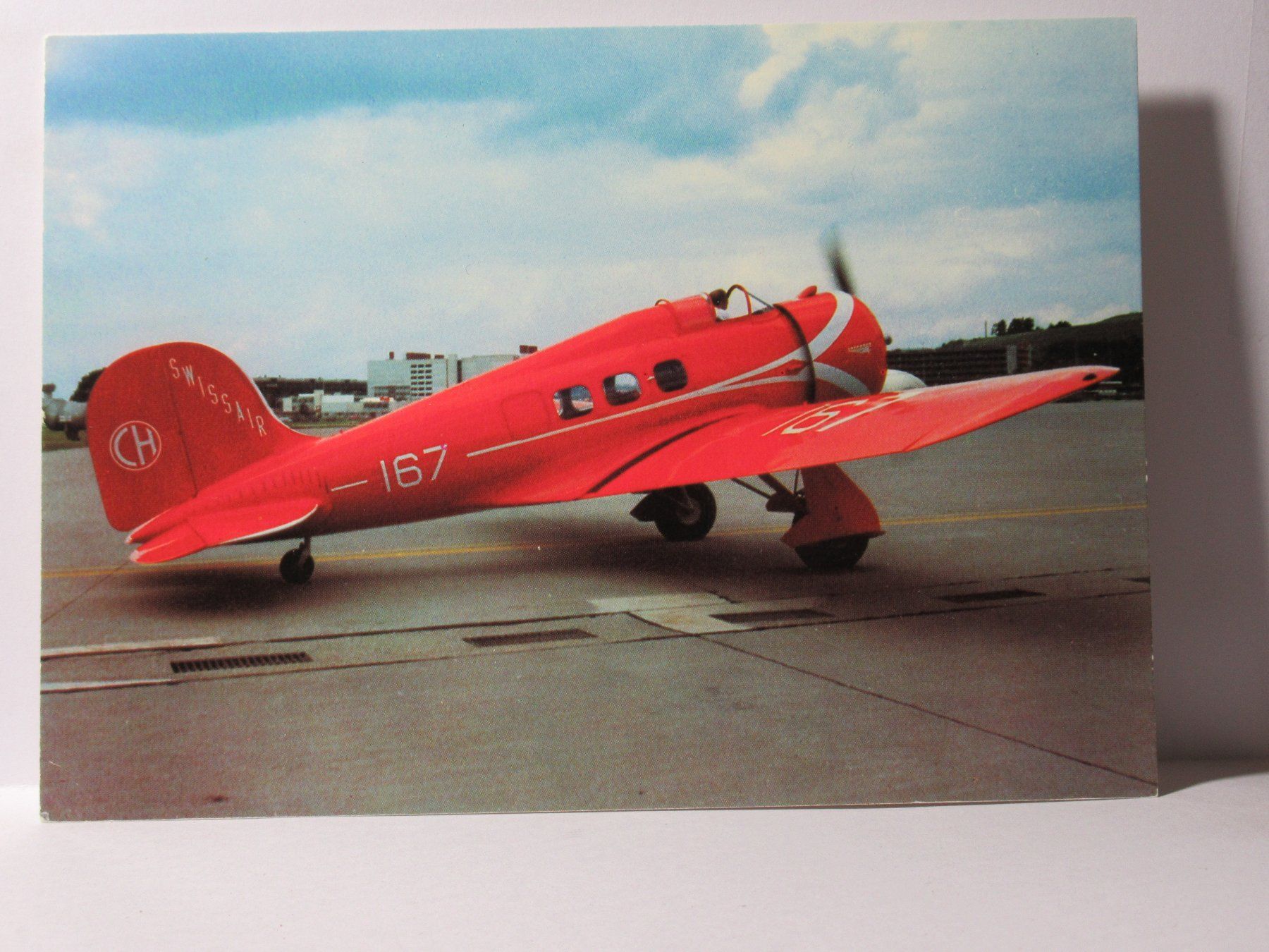 Cartoline postali: Flugzeug , Lockheed - Orion  ( Roter Hund ) – Nuovo (secondo la descrizione) da Grenchen venduto da Bluemchen1900