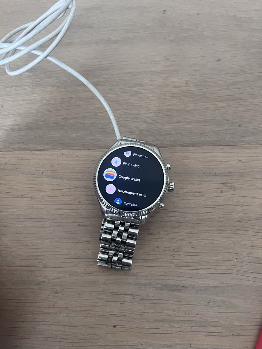 Michael Kors Smartwatch: Michael Kors Lexington 2 Smartwatch – Gebraucht aus Zürich von hel_f2g5 1