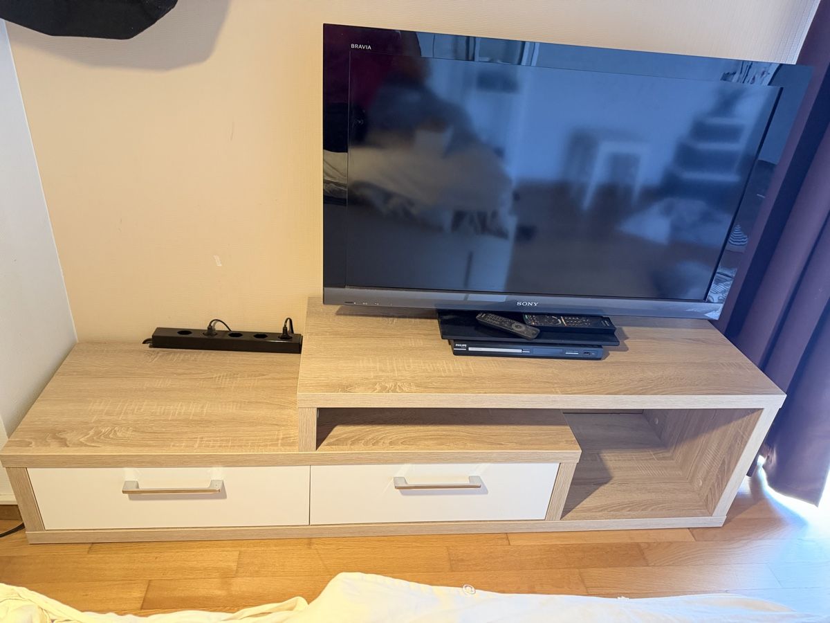 Mobili TV: Meuble TV – Nuovo (secondo la descrizione) da Cheseaux-Lausanne venduto da mc_12