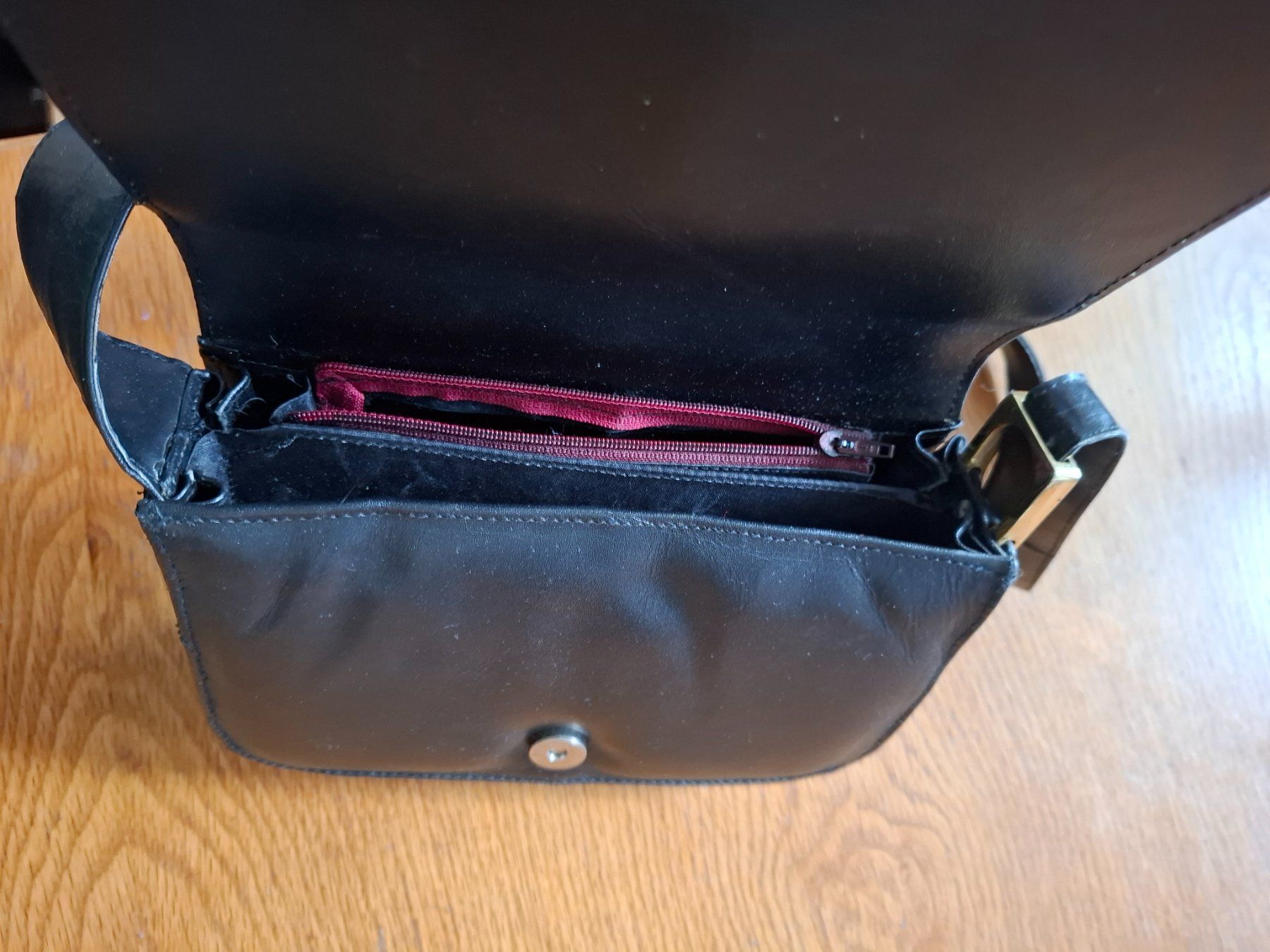 Borse da donna: Elegante Handtasche – Usato da Hunzenschwil venduto da Hardrock6 2