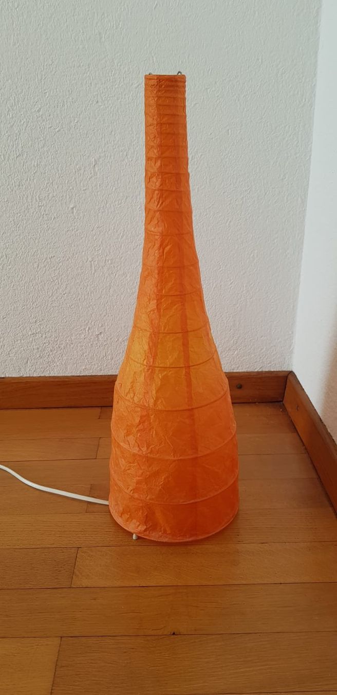 Lampen: Lampe / Stubenlampe orange mit Kabel und Schalter – Gebraucht aus Unterägeri von Chartbreaker