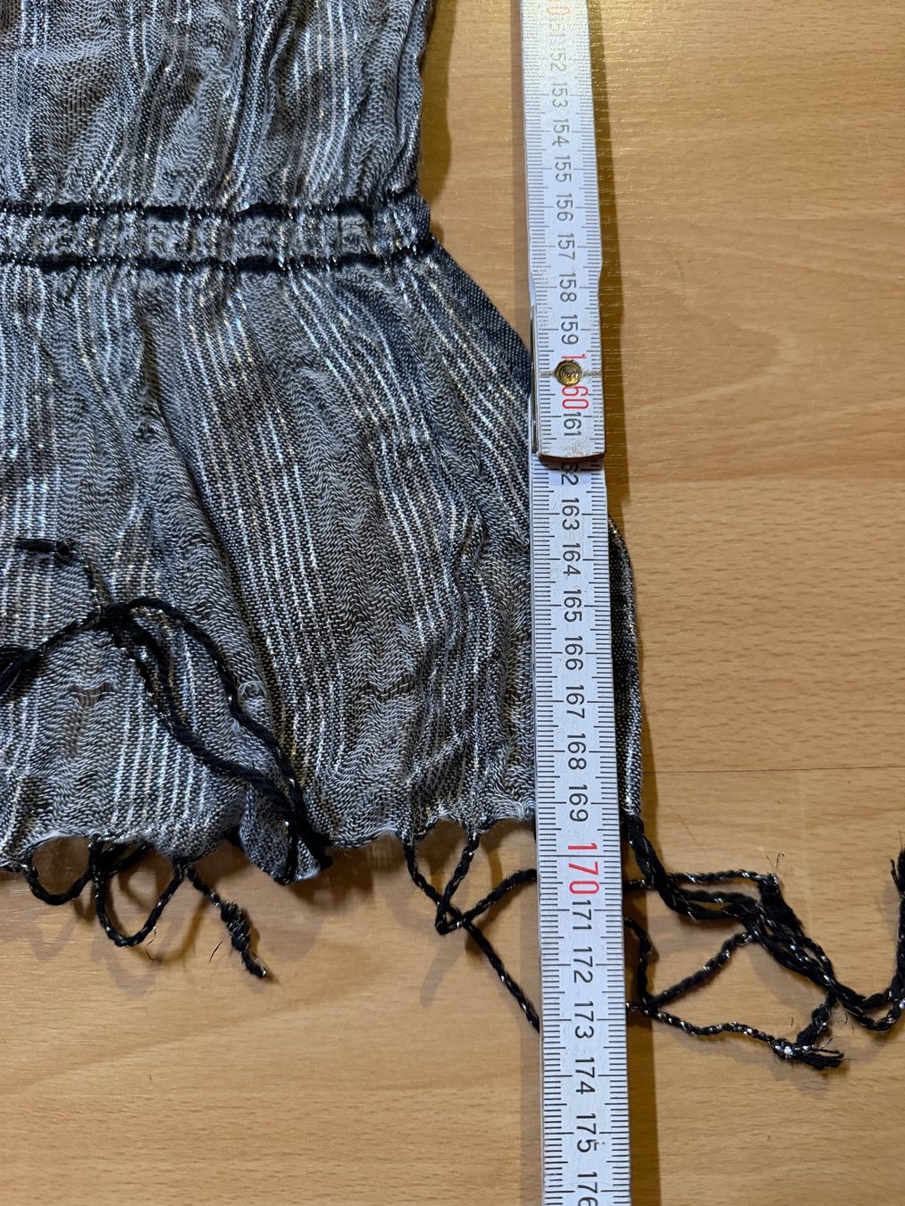 Foulards, Tücher & Schals: Schöner grauer Schal – Gebraucht aus Grosswangen von shoes.bags.and.co 5