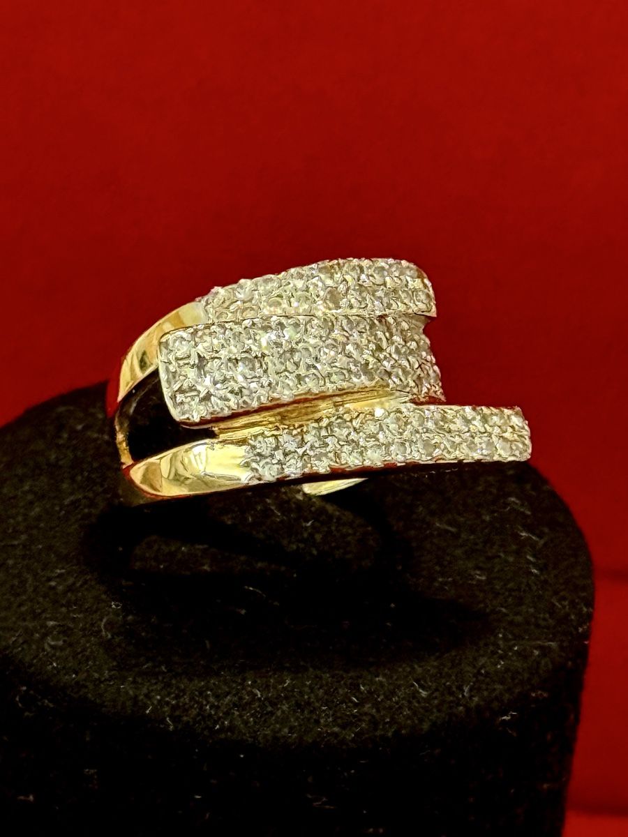 Ringe: Massiver Goldring mit Steine 14 karat 585 – Neu (gemäss Beschreibung) aus Kerns von SMITE 2