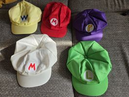 5x Mario Mützen