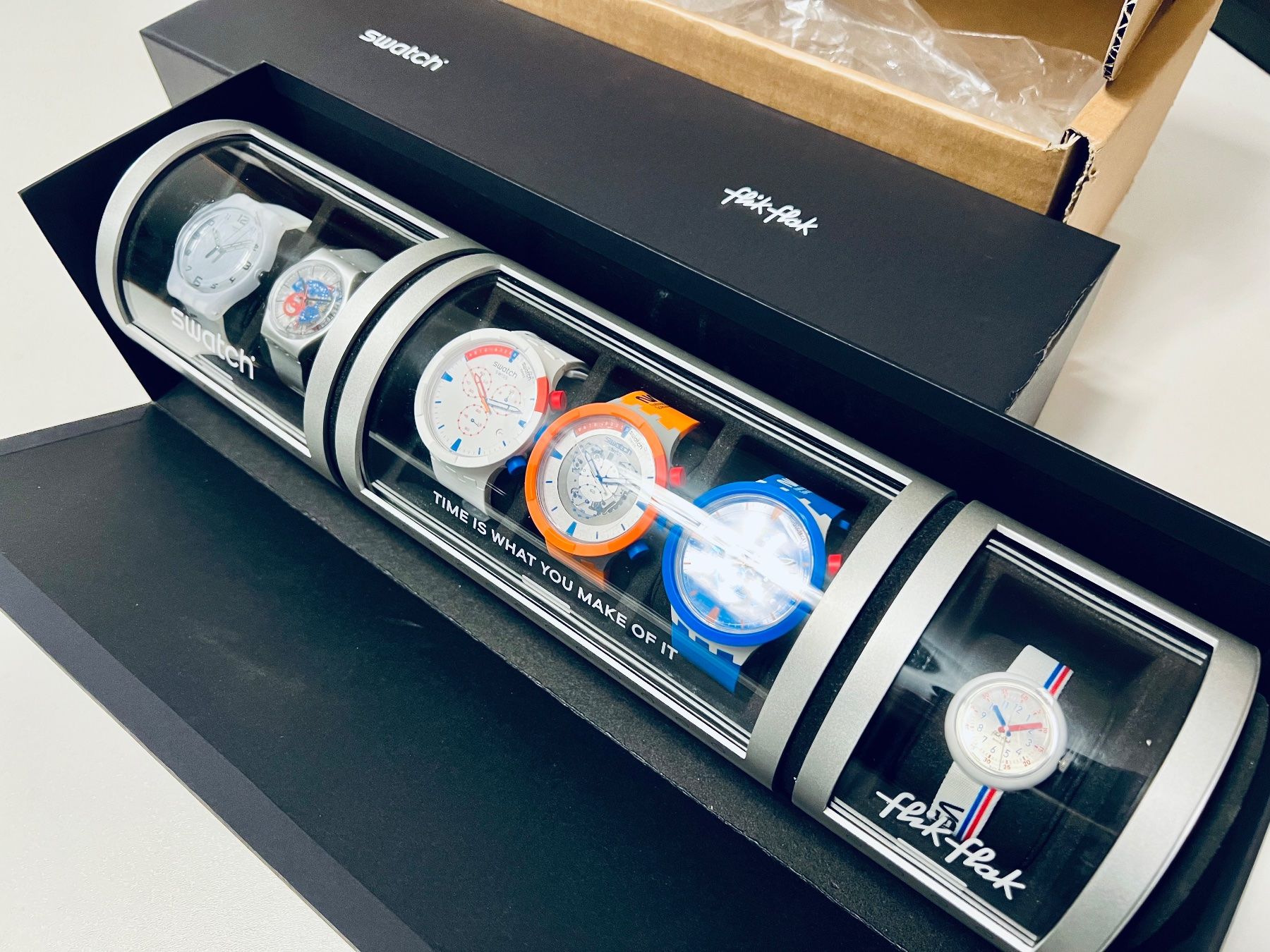 Swatch Uhren: SWATCH SPACE COLLECTION 2021 EXCLUSIVE SET, NASA, LTD. x/800 – Neu und originalverpackt aus Le Mont-sur-Lausanne von LycaGallery 4