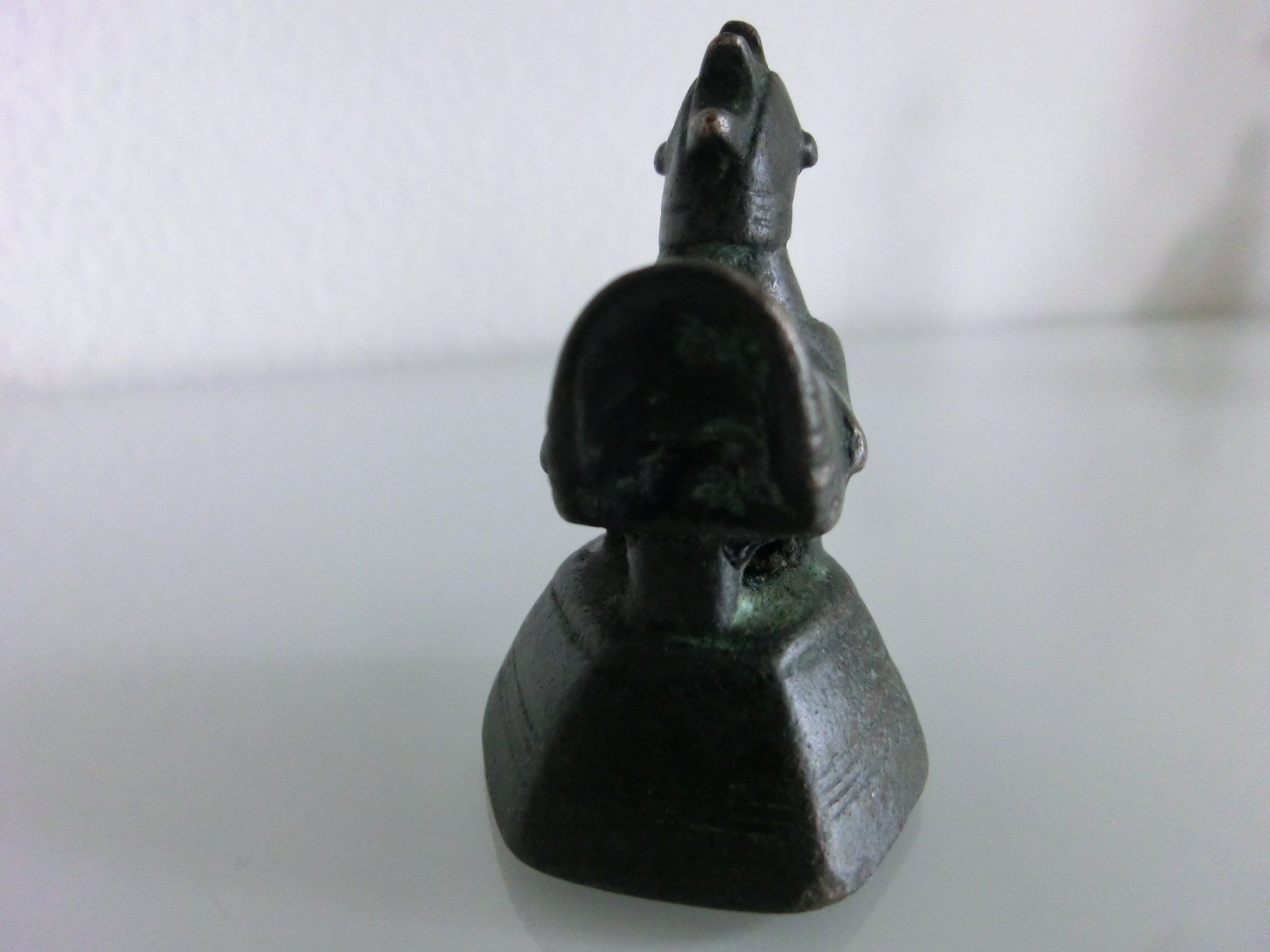 Statuette: ANTIKES  OPIUM - GEWICHT – Usato da Basel venduto da wyba44 4