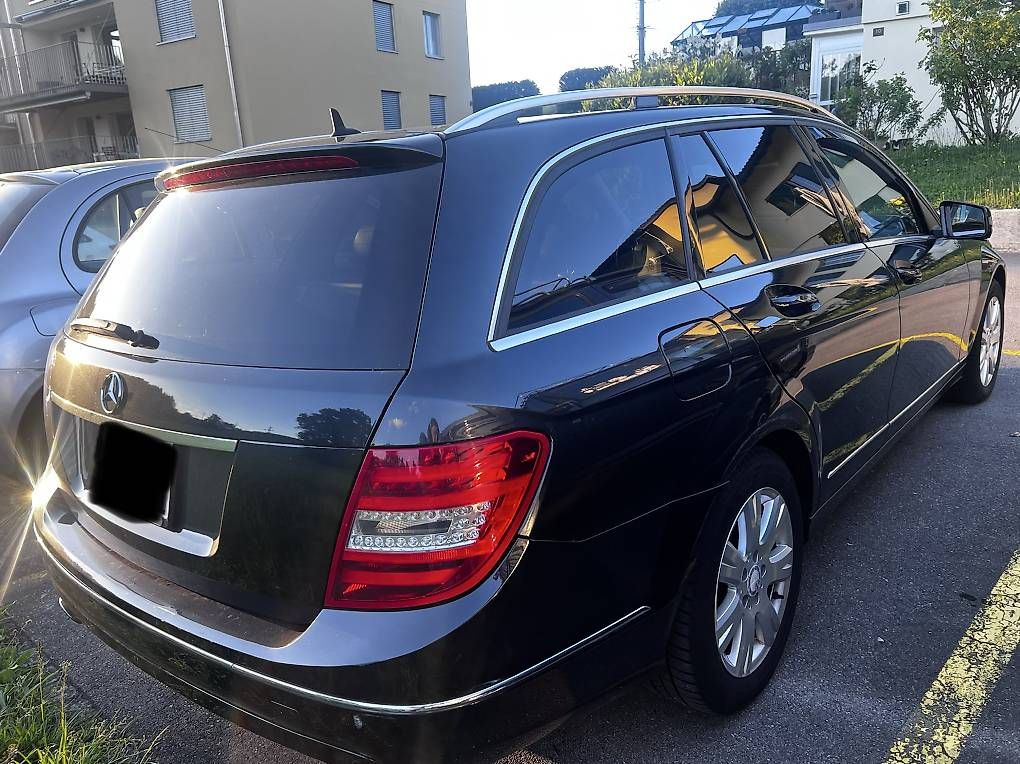 Mercedes-Benz Automobili: Mercedes-Benz C 200 T – Usato da Immensee venduto da Mdin 3