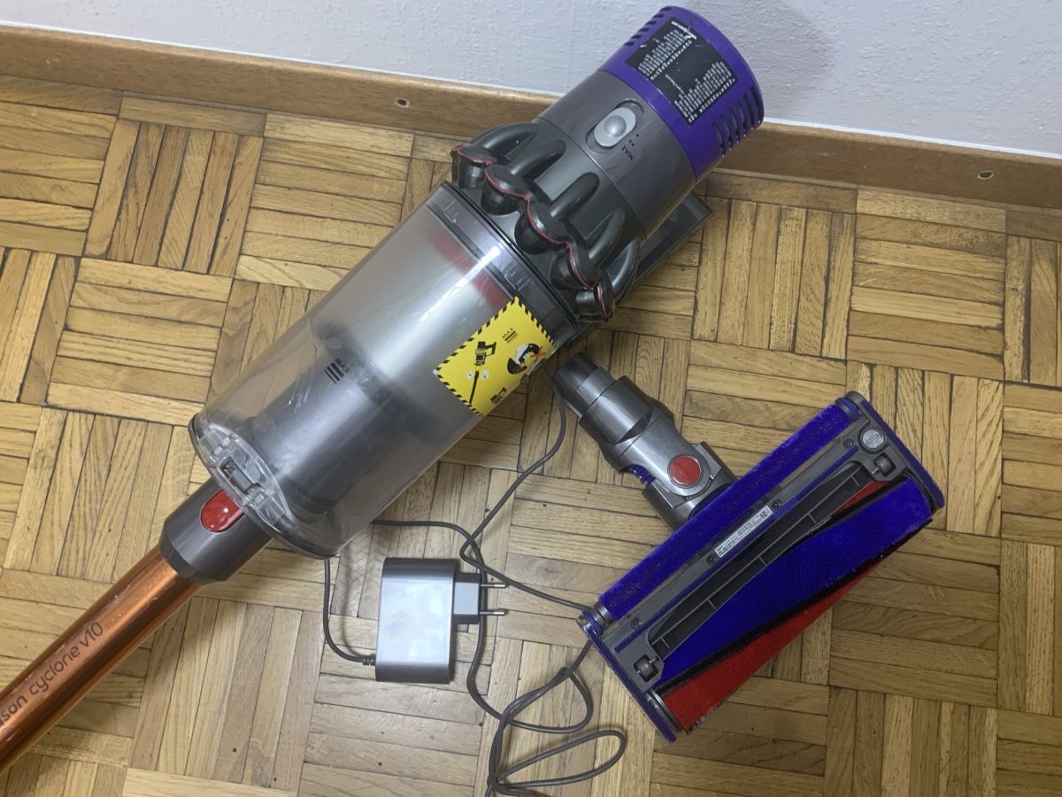 Dyson Aspirapolveri & Accessori: Aspirateur Dyson V10 – Usato da Lausanne venduto da cjrrviseu 2