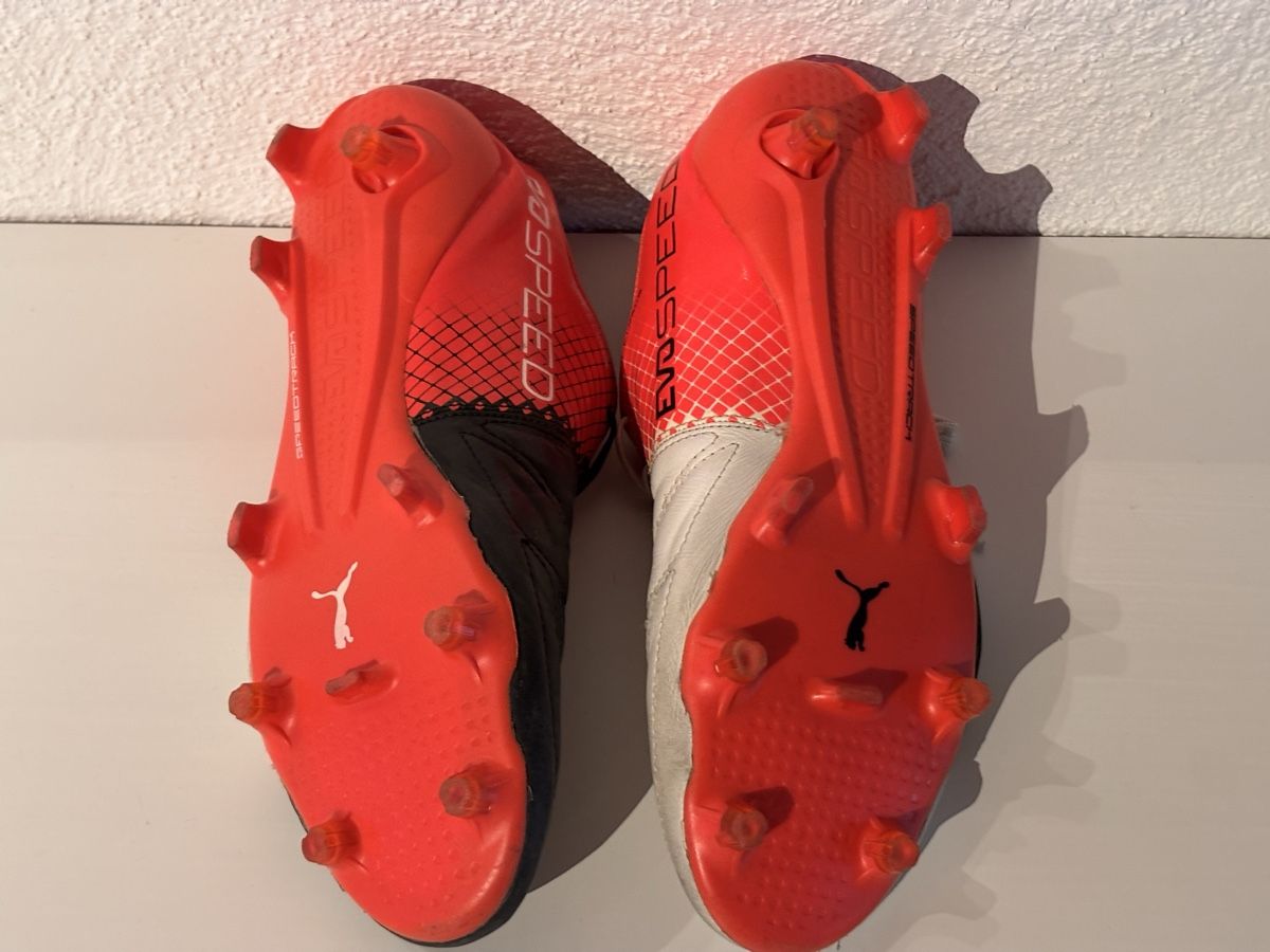 Puma Scarpe da uomo: Fussballschuhe Puma Evospeed Grösse 43 – Usato da Nürensdorf venduto da jan_8hzr 2