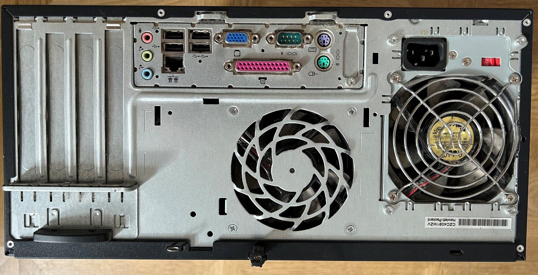 Hewlett Packard PCs: HP Compaq d330 uT /Windows XP pro – Gebraucht aus Wil SG von  1