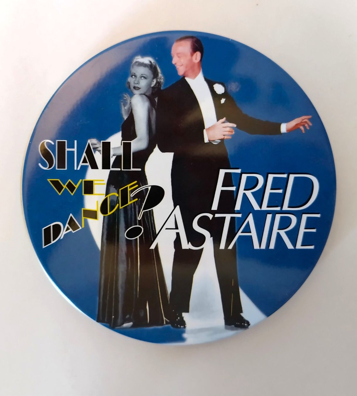 CD: Fred Astaire - Shall We Dance / CD in Blechdose – Usato da Bellach venduto da JingleJerry