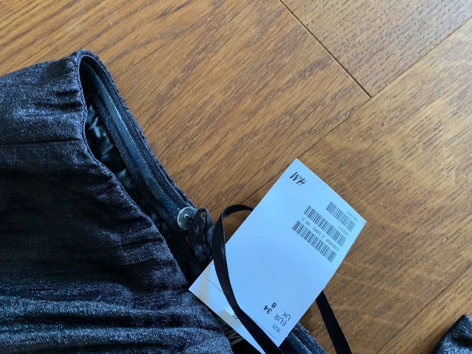 H&M Vestiti: Kleid neu 34 – Nuovo (secondo la descrizione) da Buchrain venduto da Ham2383 2