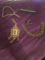 lot bijoux vintage (pierres ou verres)