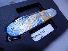 Victorinox Winter Magic Cadet 2023 Alox Messer 84mm