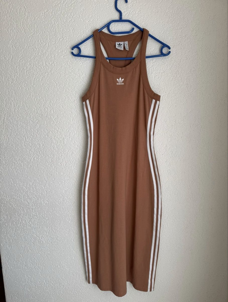 Adidas Vestiti: Adidas Kleid, Grösse M – Nuovo (secondo la descrizione) da Zollikon venduto da snowflake10-