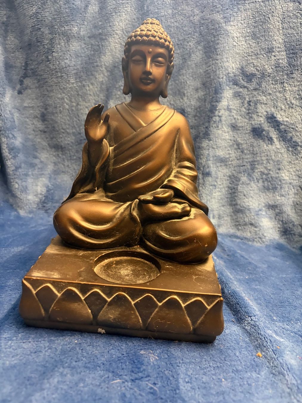 Tutte le decorazioni: Sitzender Buddha 23cm hoch – Usato da Mollis venduto da Hg