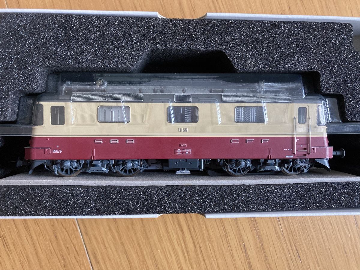 Roco Modellini di ferrovie: Re 4/4 II 11158 TEE – Usato da Winterthur venduto da Whitefish 2