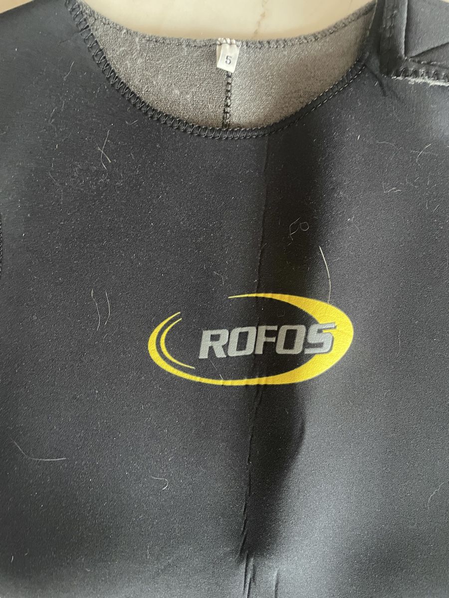 Combinaisons de plongée: Tuta neoprene ROFOS – D'occasion à Melide par jul_2q6m 2