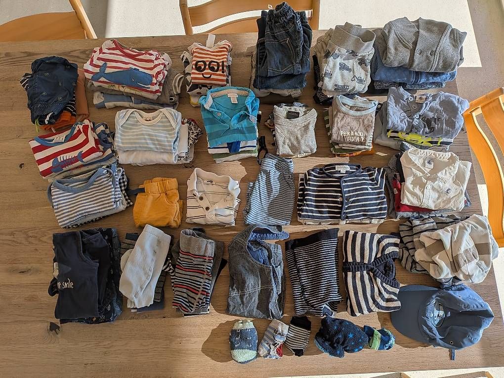 Lotti & Set di vestiti: Jungs Kleiderpaket Gr. 68 – Usato da Niederteufen venduto da FSe