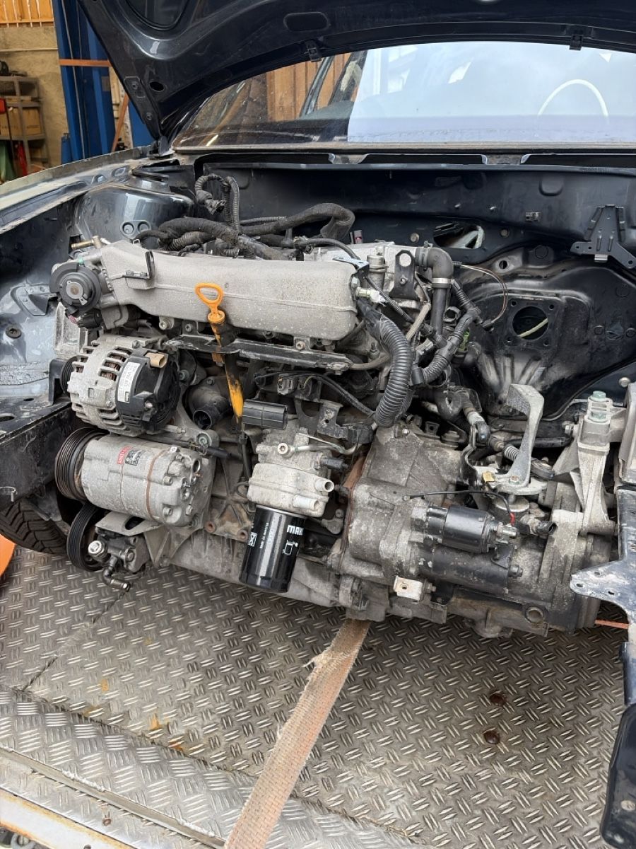 VW Motori: Motore e cambio 1.8T Golf 4 - 1.- – Usato da Bironico venduto da Sgrazza