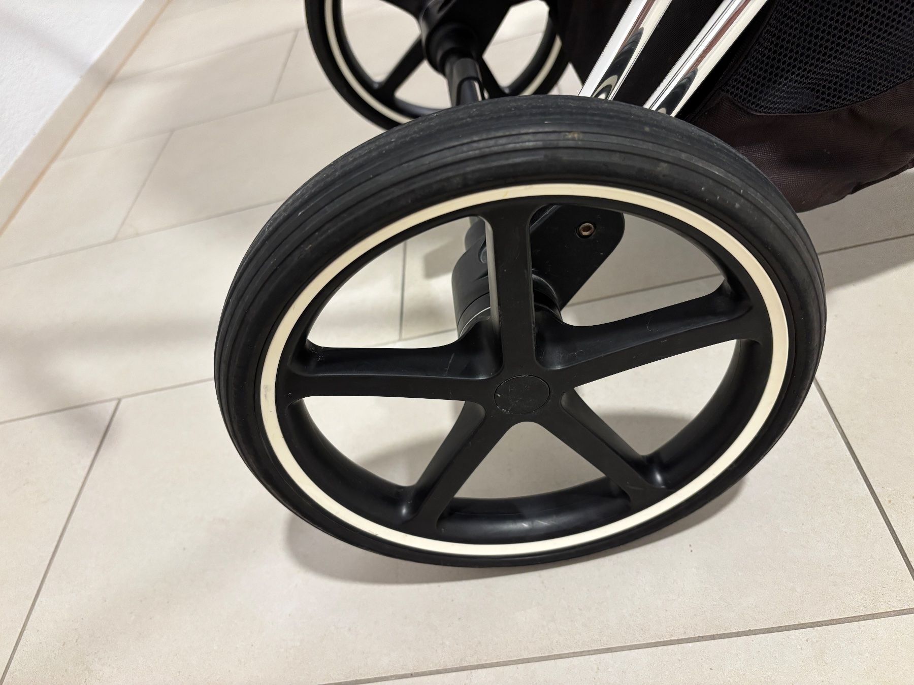 Cybex Poussette: Cybex Priam Kinderwagen schwarz – D'occasion à Niederrohrdorf par yumos 8