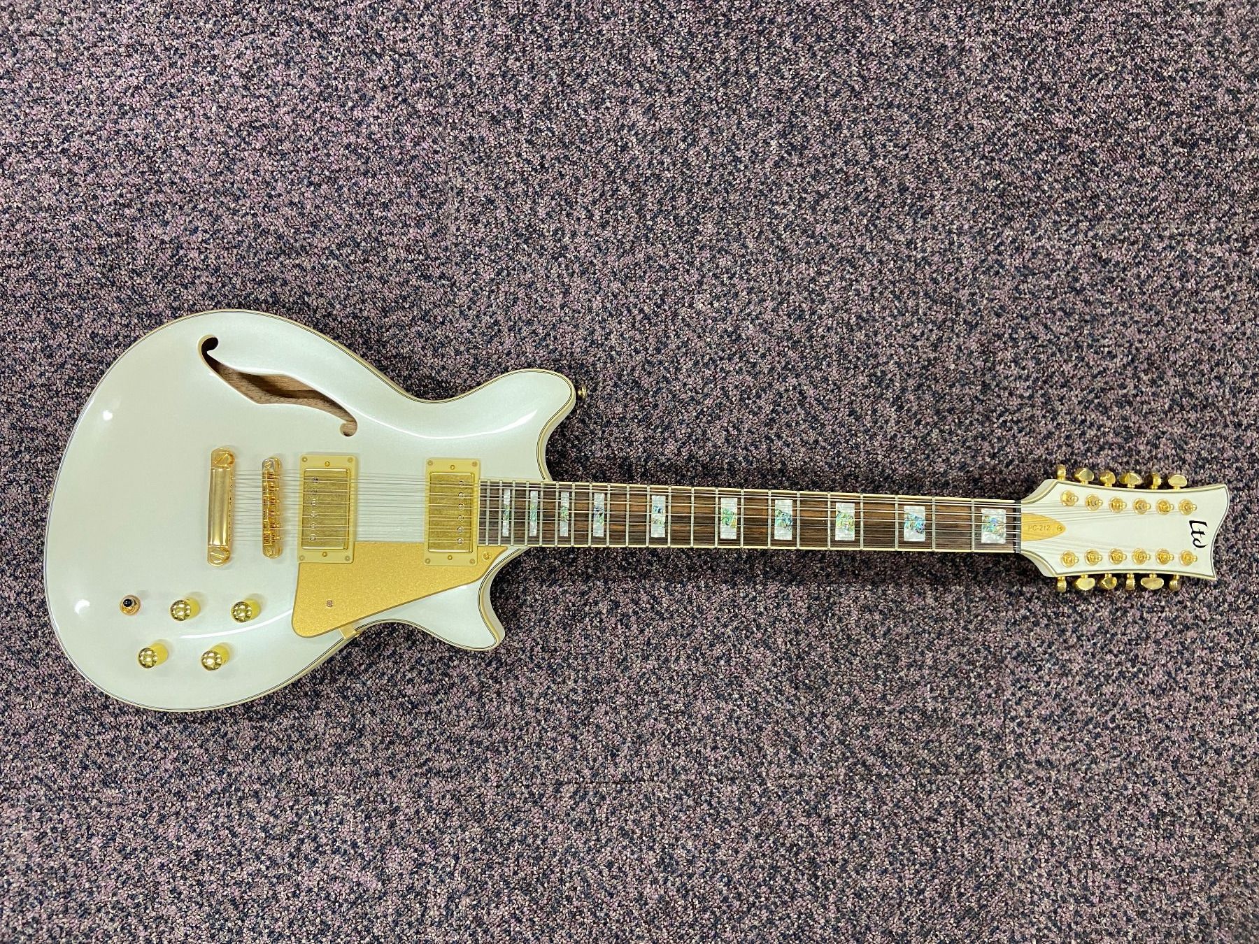 Esp Strumenti musicali: Ltd PC-212 by ESP – Usato da Grüningen venduto da Mojohand