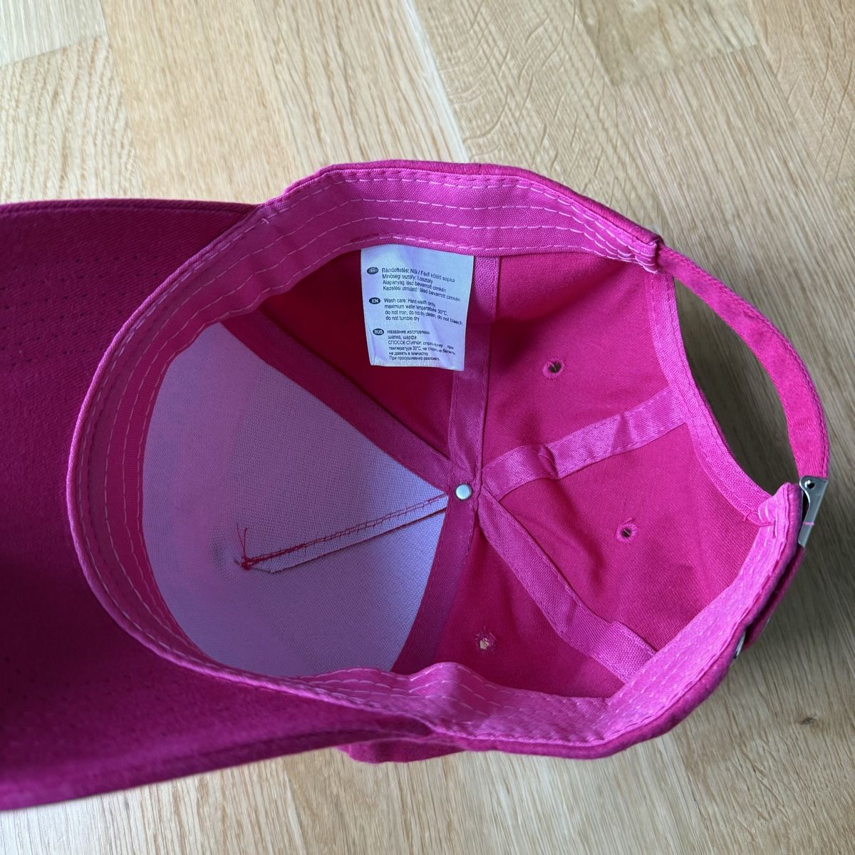 Copricapi, berretti & cappellini: Pinke Cap mit Spruch. "Make Your Gun Great Again" – Nuovo (secondo la descrizione) da St. Gallen venduto da phi_9wrm 2
