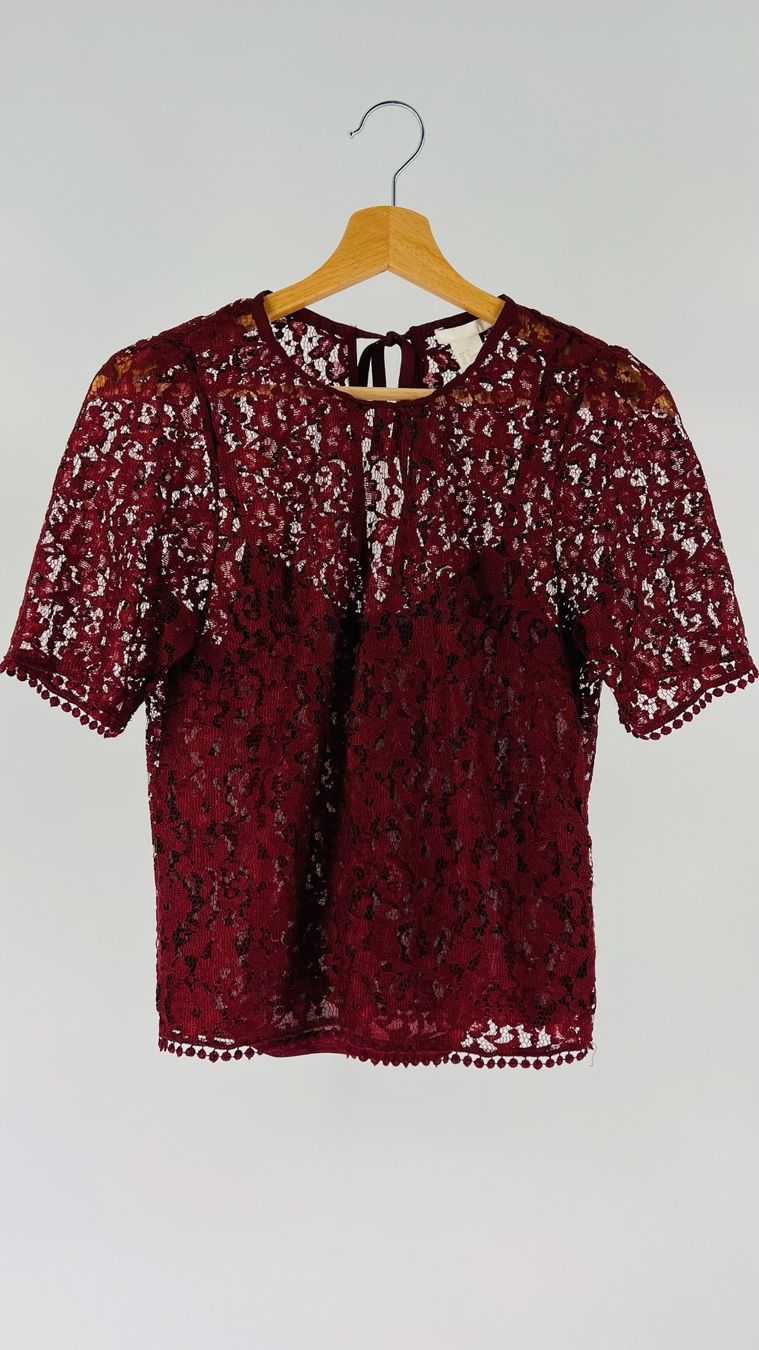H&M T-shirt: Kurzarmshirt von H&M Gr. 34 – Usato da Oberurnen venduto da Kokosbluete