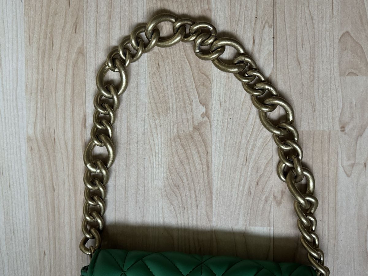 Zara Taschen für Damen: Grüne Umhängetasche mit Goldkette – Neu (gemäss Beschreibung) aus Niederurnen von sel_z2wg 2
