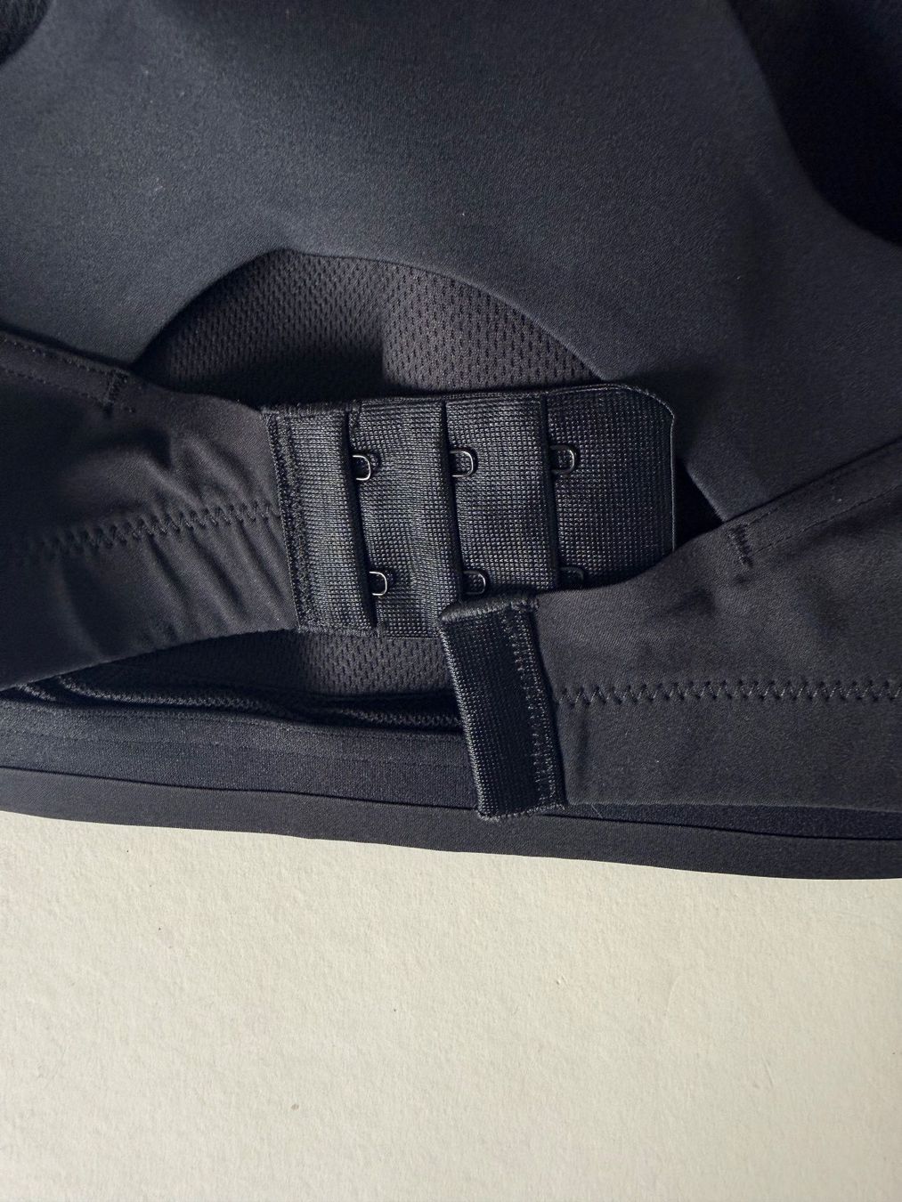 Chantelle Sonstige Unterwäsche: Soft-BH, CHANTELLE, Grösse M,  Farbe Schwarz – Neu und originalverpackt aus Rudolfstetten von gst_g7xl 9