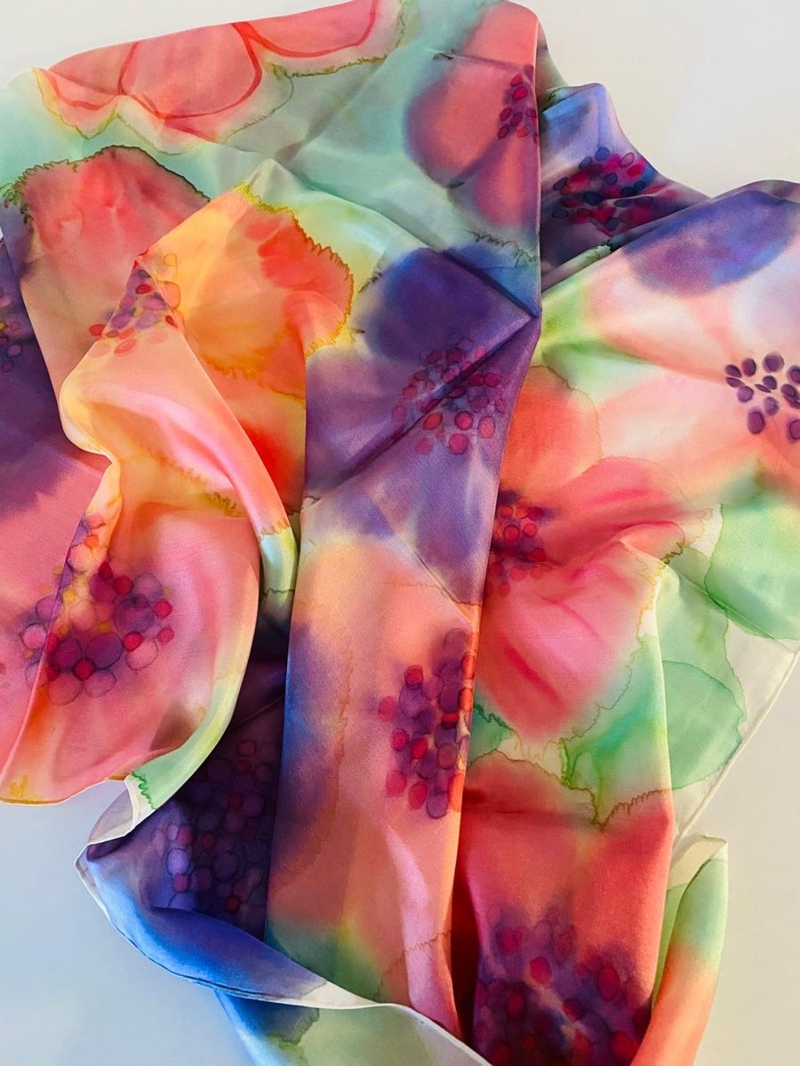 Foulards & écharpes: Wunderschönes Tuch Blumen Seidenmalerei – D'occasion à Oberglatt ZH par jul_nhy7
