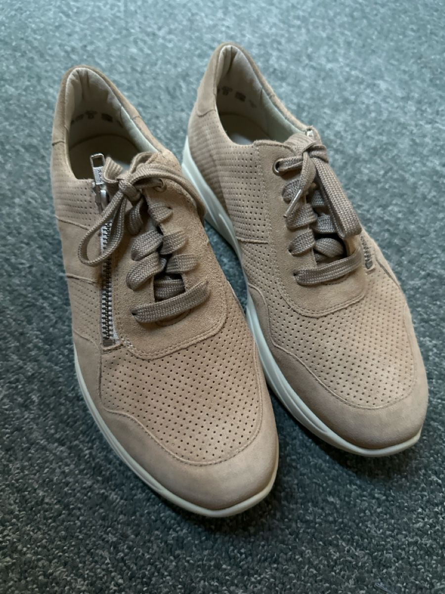 Scarpe da donna: Solidus Halbschuhe Gr 39.5 neu – Nuovo e nell'imballaggio originale da Baltschieder venduto da YmroBe