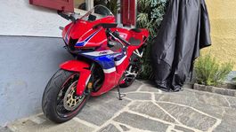 Honda CBR600RR 2024 Carbon