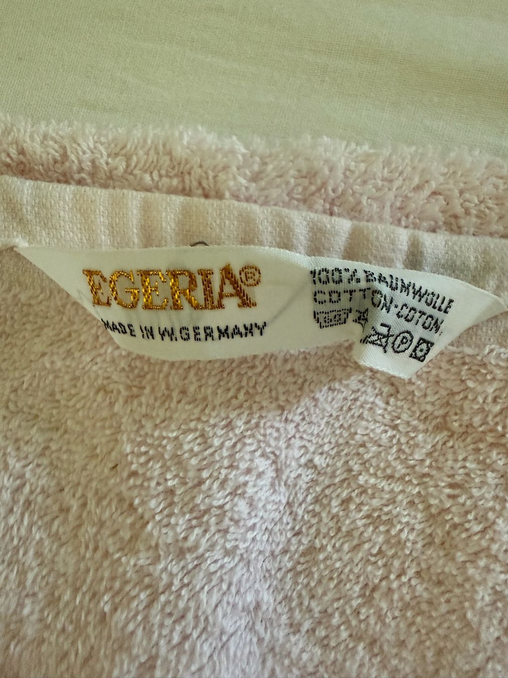 Teli da bagno: Serviettes - Linges de bain 94 x 47 – Nuovo (secondo la descrizione) da Sion venduto da accroshoes 5