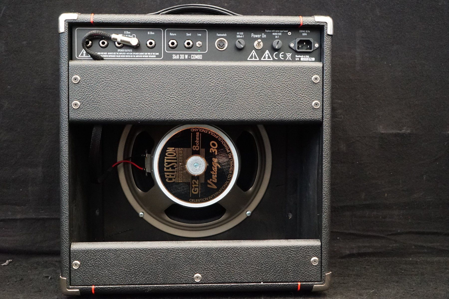 Amplificatori: Mezzabarba Skill 30 Combo, Celestion V30 Speaker, Footswitch – Usato da Ortschwaben venduto da Musictrade 9