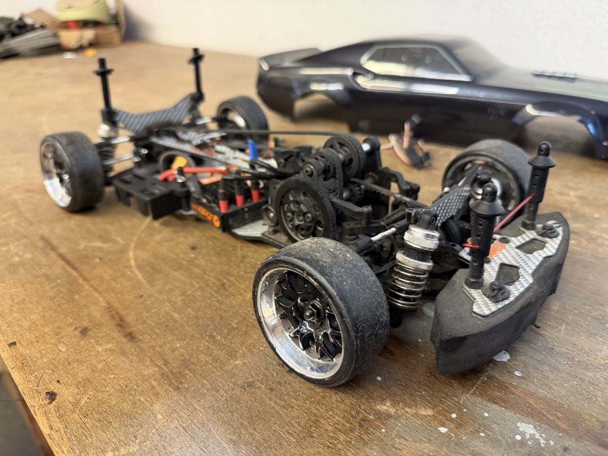 Team Magic RC Kits de montage: Mustang drift 1/10 team-magic – D'occasion à Chêne-Bougeries par Varioskyfox1982 9