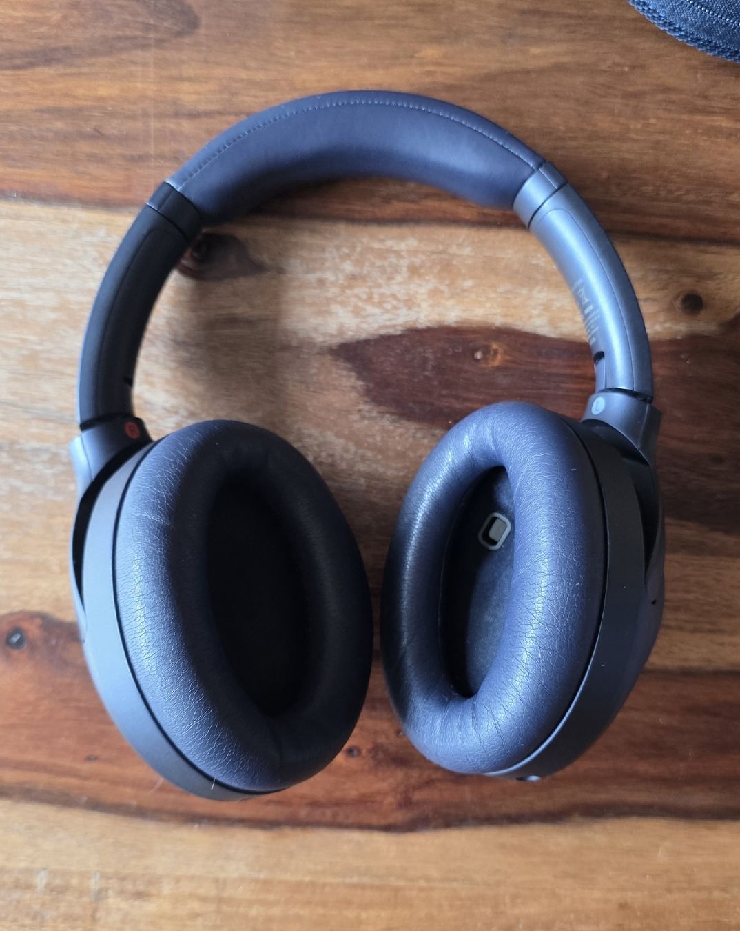 Sony Cuffie: Sony WH-1000XM4 Midnight Blue – Usato da Mettau venduto da eli_k78v 1