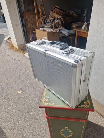 Aluminium Koffer mit Einsätzen L 48cm B 35cm H 10cm