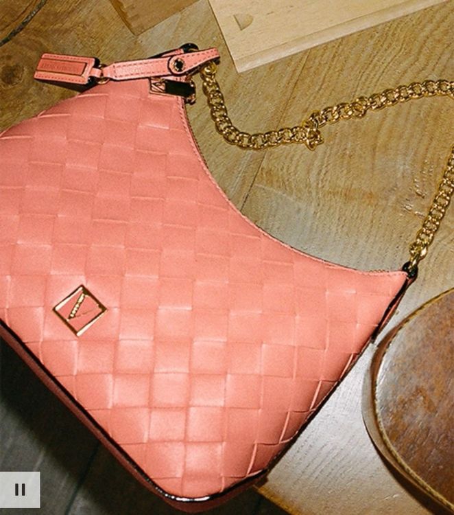Victoria’s Secret Curve Crossbody Chain Bag NEW (Neu und ...