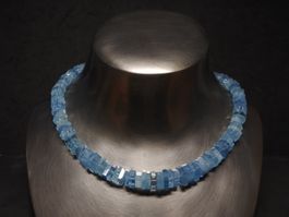 Aquamarin-Collier der Extraklasse