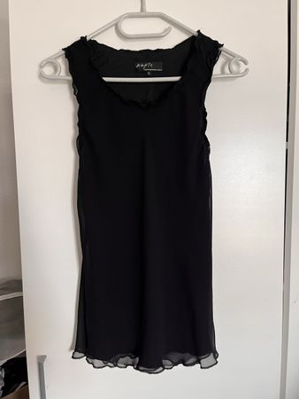 Simple Damen Top schwarz Grösse S guter Zustand