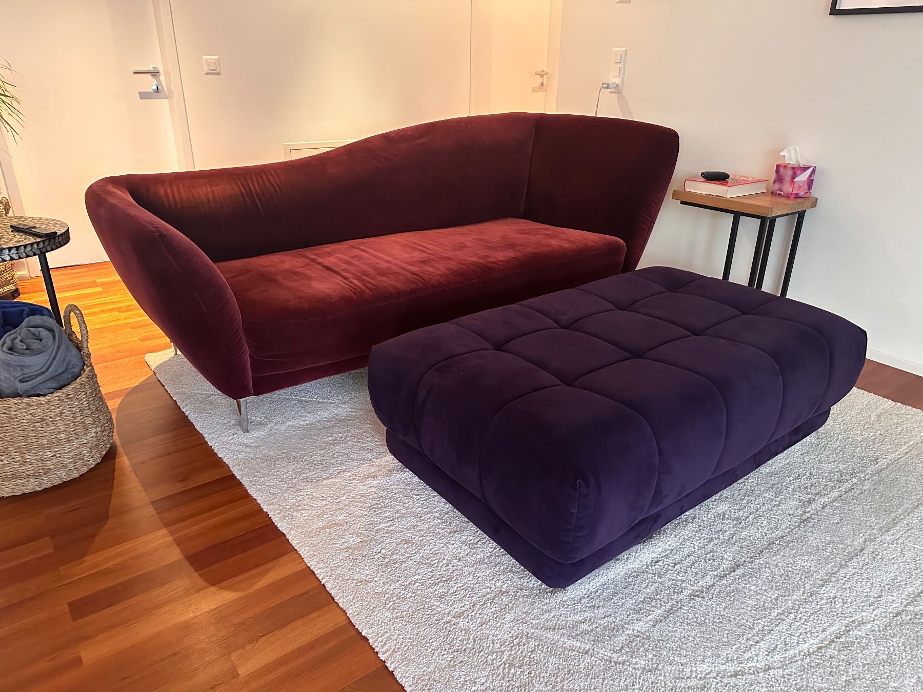 Musterring Sofas: Sofa and Ottoman velvet style sofa – Gebraucht aus vaduz von sam_fw86
