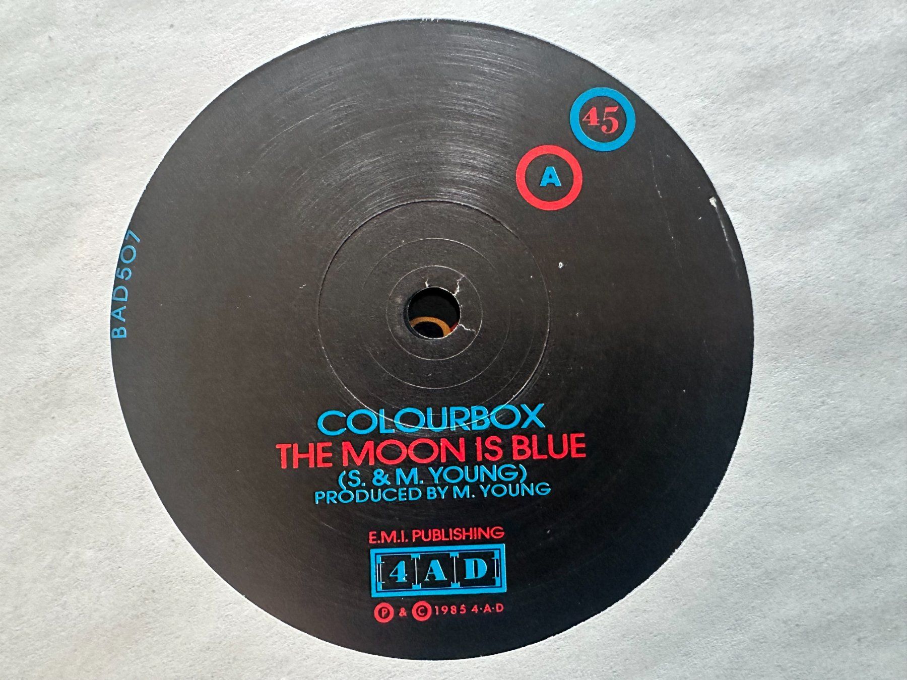 Dischi in vinile: COLOUR BOX 12 THE MOON IS BLUE - 4AD RECORDS – Usato da Sion venduto da jaipur1401 3