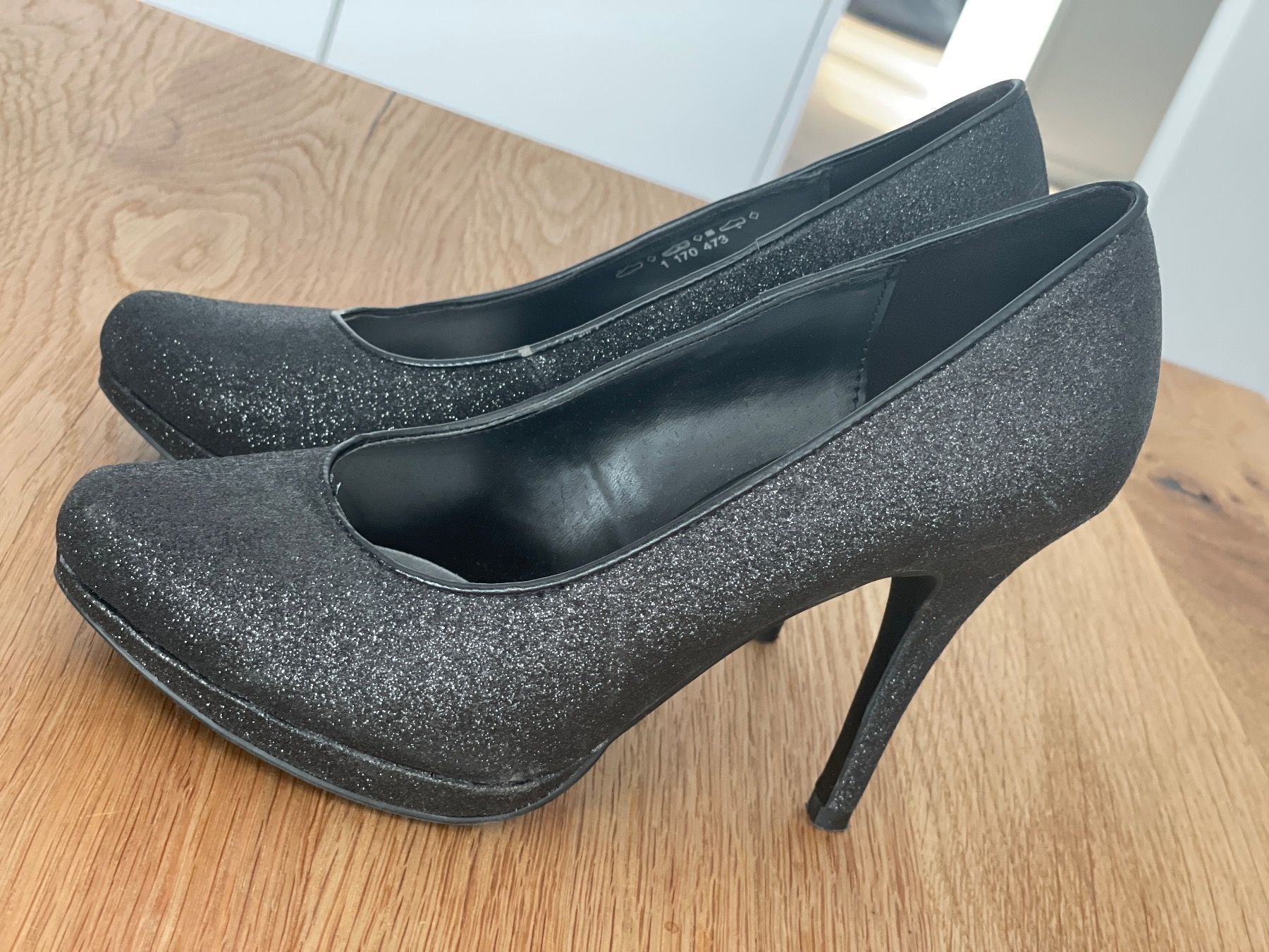 Scarpe da donna: High Heel Pumps Gr. 37 – Nuovo (secondo la descrizione) da Mühlethurnen venduto da Fudoshin1 2