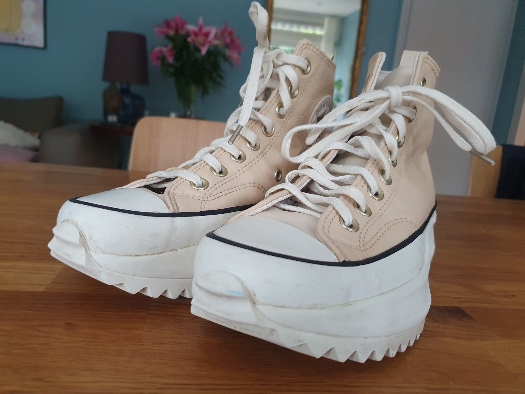 Converse Damenschuhe: Converse Run Star Hike 39 – Gebraucht aus Genève von  7