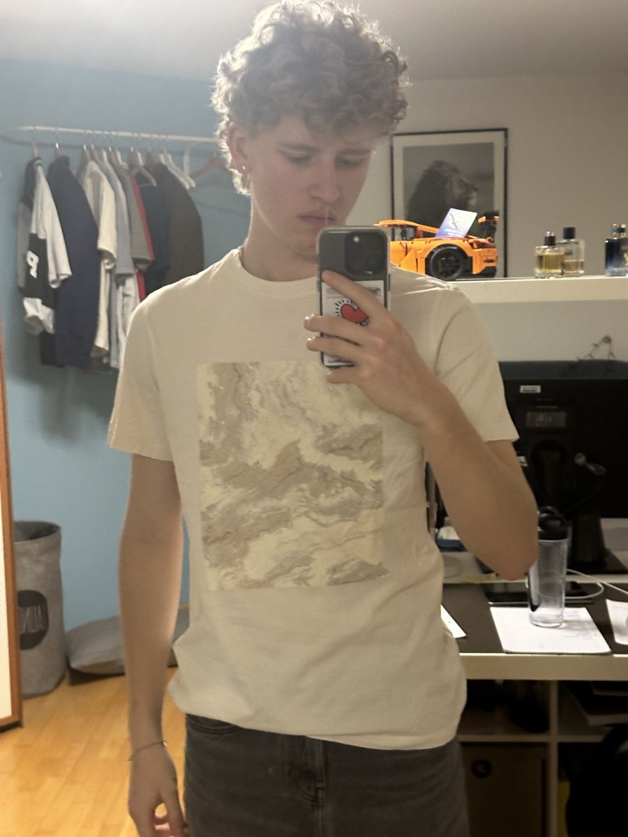 H&M T-shirt: Tshirt – Usato da Weinfelden venduto da jos_nl7m 2