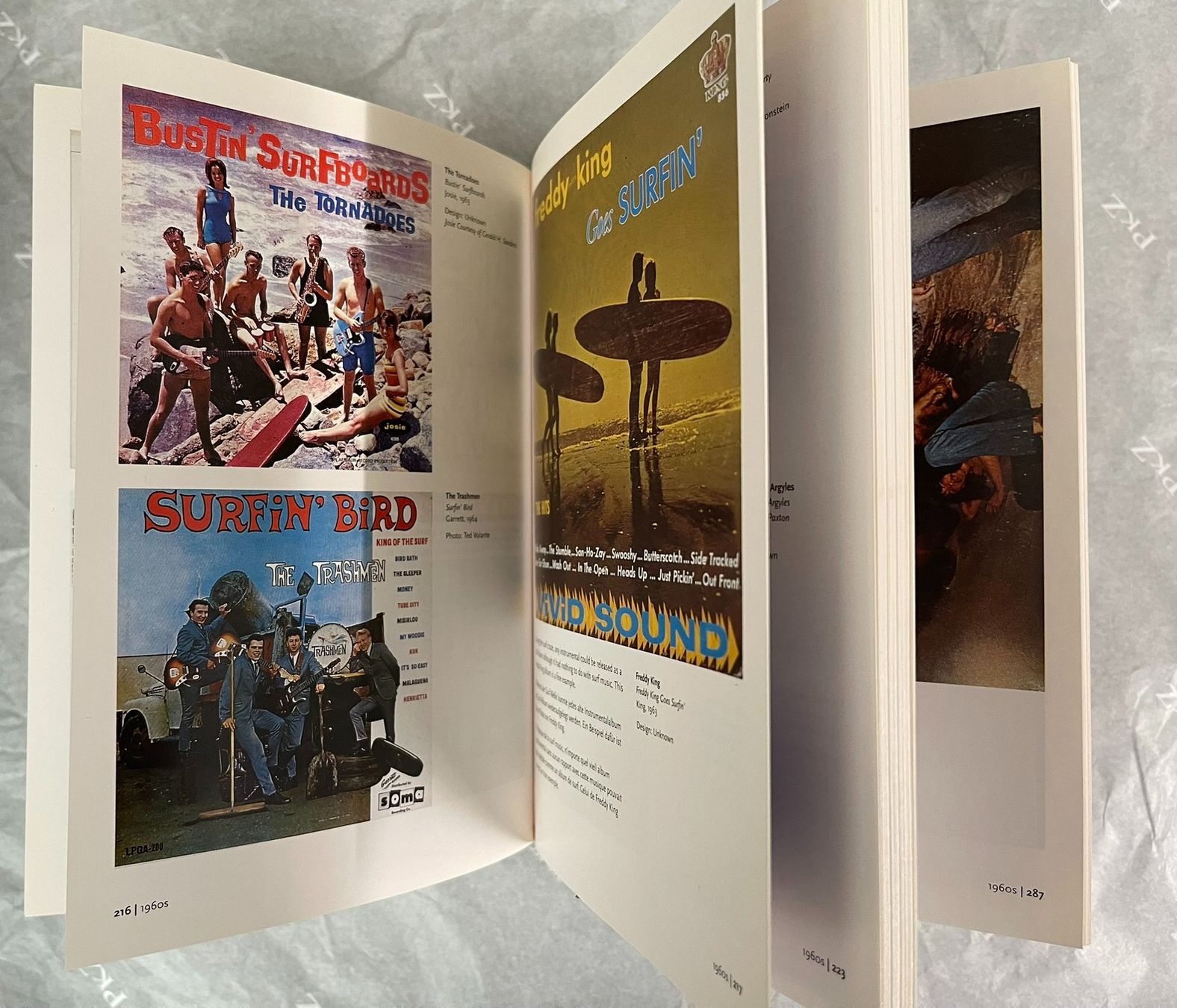 Livres: Buch: 1000 RECORD COVERS - Michael Ochs – Neuf (Voir description) à Frenkendorf par Yard-Sale-2000 3