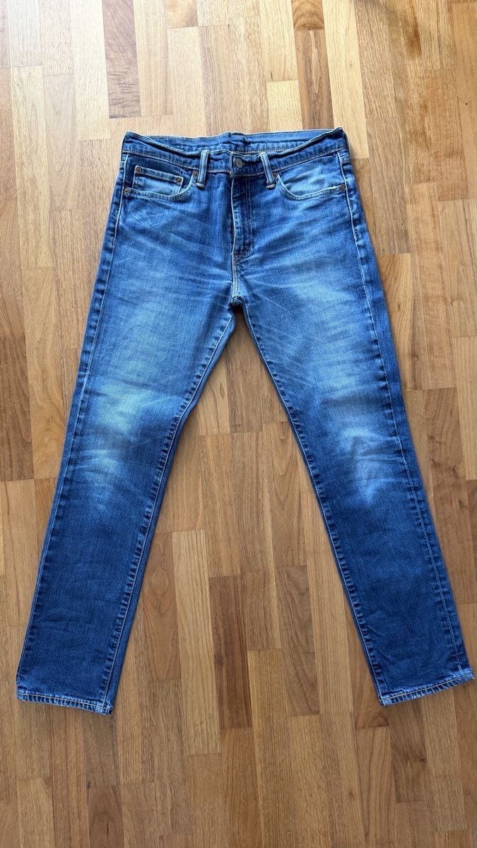 Levi's Jeans: Levis Jeans – Usato da Au SG venduto da Carolyn72