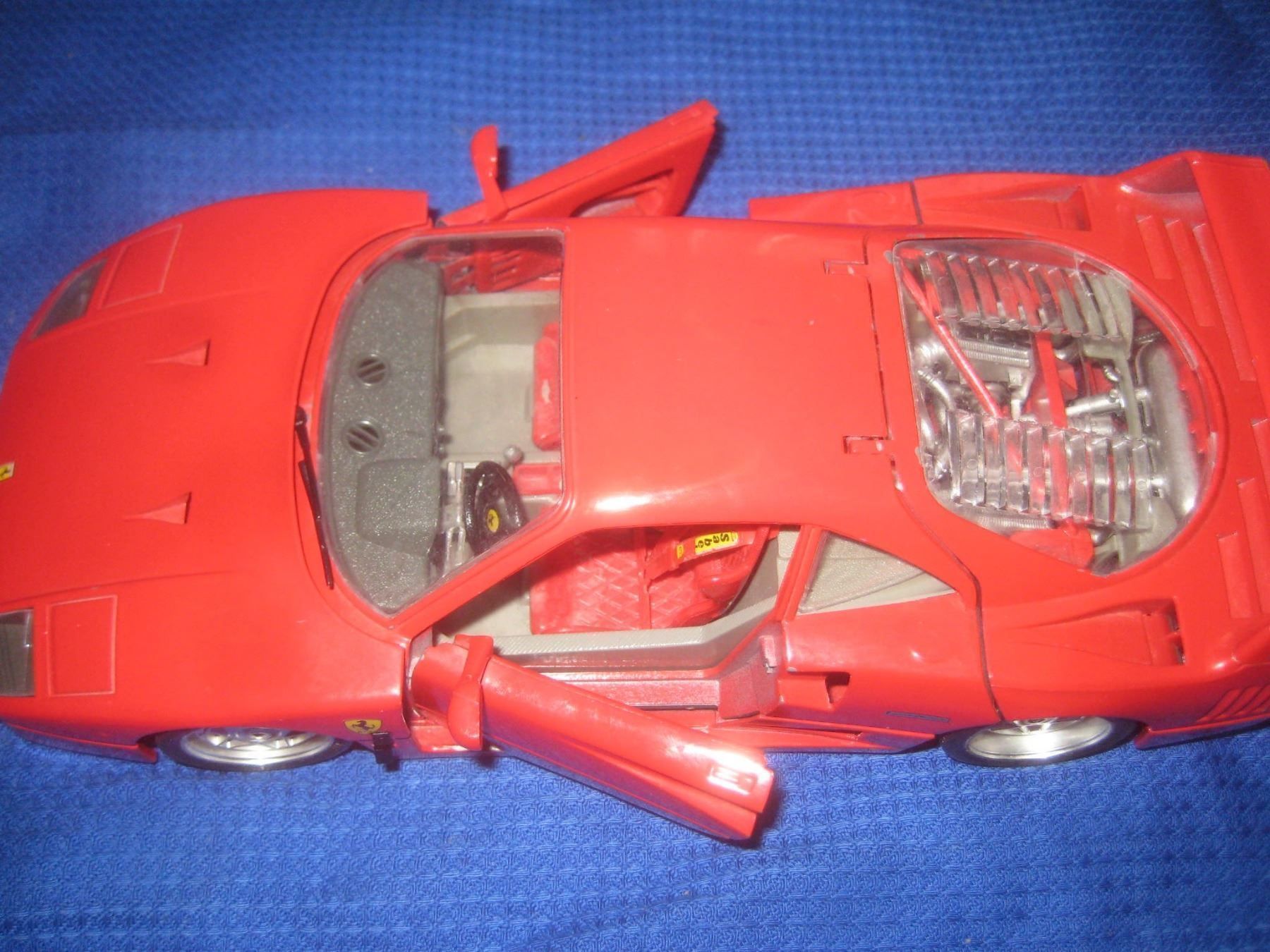 Ferrari Voitures modèles: AUTO  FERRARI – D'occasion à Uster par flocke1 2